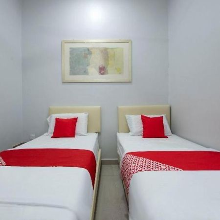 Oyo 90234 Sungai Rengit City Resort 2 Kampung Sungai Rengit Екстериор снимка