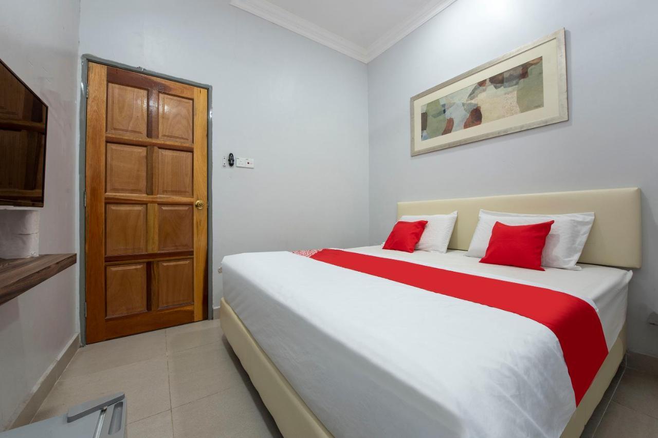 Oyo 90234 Sungai Rengit City Resort 2 Kampung Sungai Rengit Екстериор снимка
