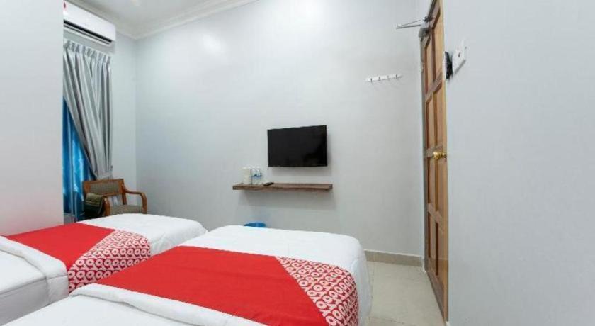 Oyo 90234 Sungai Rengit City Resort 2 Kampung Sungai Rengit Екстериор снимка