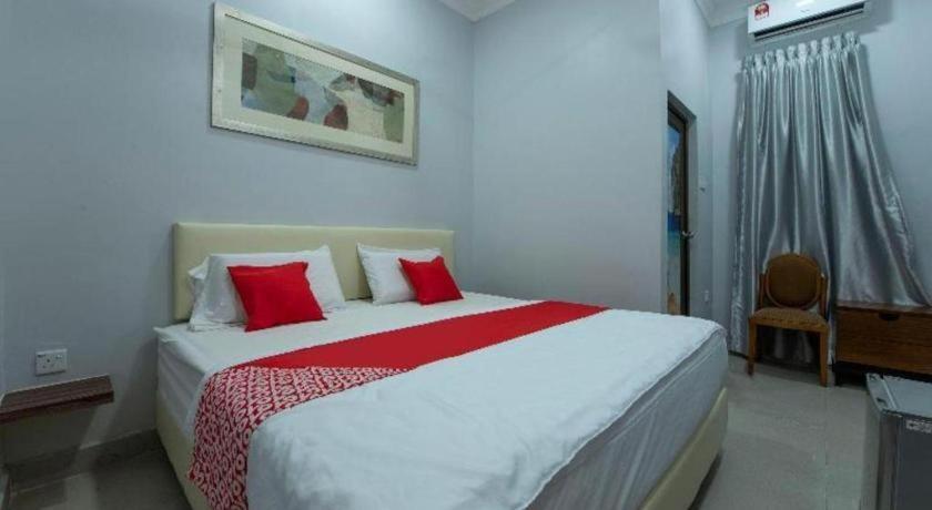 Oyo 90234 Sungai Rengit City Resort 2 Kampung Sungai Rengit Екстериор снимка