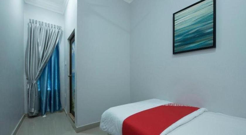 Oyo 90234 Sungai Rengit City Resort 2 Kampung Sungai Rengit Екстериор снимка