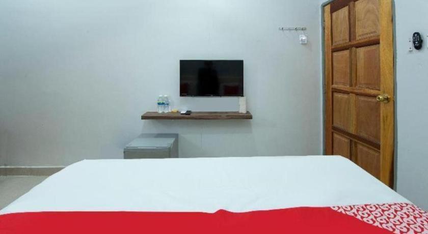 Oyo 90234 Sungai Rengit City Resort 2 Kampung Sungai Rengit Екстериор снимка